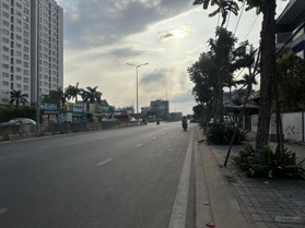 Bán các sản phẩm mặt tiền đường Liên Phường từ 11,2tỷ đến 150tỷ