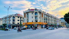 Có căn ngoại giao đường 33m và 427, vị trí đẹp, khai thác ngay tại Him Lam Thường Tín. 0918 298 894