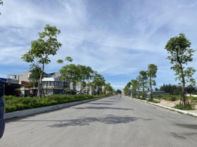 Bán cắt lỗ 1 tỷ lô đất đường Nguyễn Du 37.5m, kề quảng trường biển Sun Group sầm sơn, SĐ trao tay