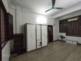 Bán nhà riêng DT tầng 1: 26 m2, từ tầng 2: 35 m2, tổng: 4 tầng. Sổ đỏ chính chủ