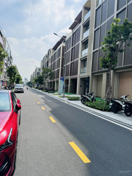 Cho thuê nhà phố thương mại Soho, The Global City - Vị trí sầm uất, nhộn nhịp