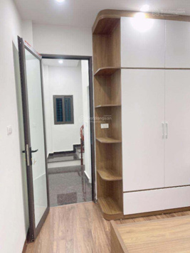 Chủ nhà cần bán gấp nhà đẹp tại Việt Hưng - 4 PN - ô tô đỗ cửa. Hiếm đẹp trong phân khúc