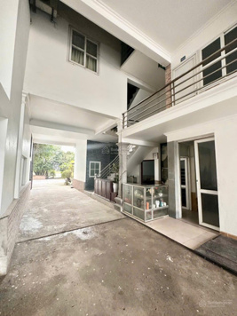 Bán khách sạn 25 phòng tại mặt đường 1A cách Tam Cốc Bích Động 3km