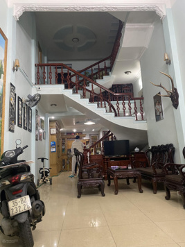 Nhà phố 8 - mặt đường Tô Vĩnh Diện. Diện tích 67m2 x 4m mặt, nở hậu