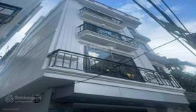 Bán gấp nhà phố Bồ Đề - Long Biên 5 tầng 38m2