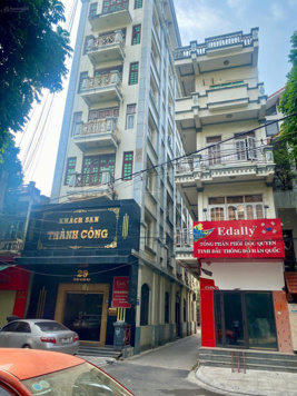 Bán khách sạn 8 tầng, 30PN đang kinh doanh tại trung tâm TP Thanh Hoá, giá siêu rẻ