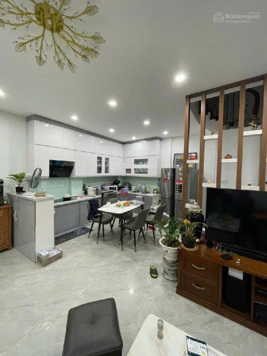 Nhà nội thất xịn đón Tết Hào Nam, Đống Đa-3 thoáng-ngõ thông-DT 42m2+Mt 5m + 5 tầng-Giá nhỉnh 11 tỷ