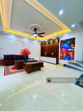 Bán nhà Cầu Giấy 35m2 - ngõ thông ô tô - ô tô đỗ cách 10m - đầy đủ nội thất - 2 thoáng trước sau