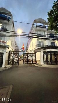 Nhà bán 82m2, 3PN - 3WC, khu nhà Phố Đặng Văn Bi, Trường Thọ, 5,59 tỷ