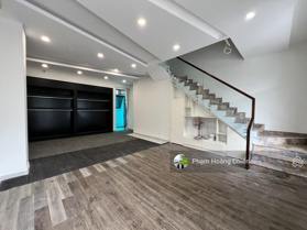 Chủ nhà cho thuê gấp nhà phố mới 5PN 4WC giá 25 triệu, đường 25m, 1 trệt 3 lầu, khu Lakeview City