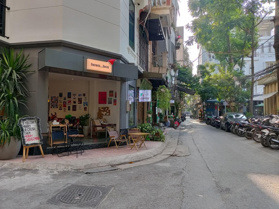 Tôi bán nhà Đường Láng, DT 58m2 x MT 6m, ô tô tránh, kinh doanh, sổ đỏ. Giá: 14.5 tỷ