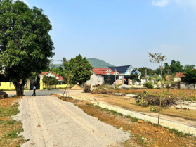 Cần bán gấp lô đất mặt đường Tỉnh Lộ 516C. Rộng 26m. Giá 730tr. LH: 0936 253 810 để có thêm thông tin