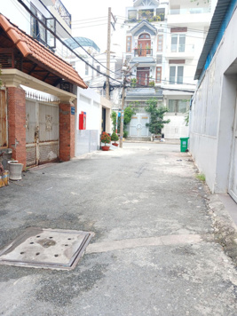 Đất Quận 7, hẻm ôtô tránh, 6x20m, 10 tỷ nhỉnh, Nguyễn Thị Thập