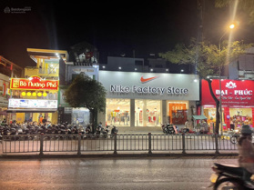 Chính chủ bán gấp nhà MT Nguyễn Văn Nghi, P7, GV DT 10x30m cấp 4 HĐT 100tr/th giá bán 34.8 tỷ TL