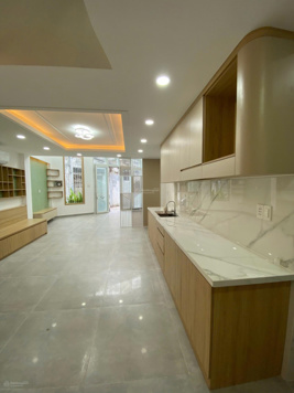 Nhà đẹp đón tết năm 2025 Hoàng Hoa Thám - Bình Thạnh 6x10m nở hậu 9m, 5 Tầng mới cứng chỉ 8,4 Tỷ