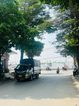 Bán nhà mặt tiền 140m2 đường Đỗ Xuân Hợp - Phước Long B. Giá 15tỷ5 TL