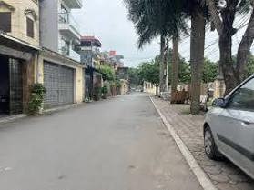 ĐỪNG BỎ LỠ: ĐẤT VÀNG YÊN VIÊN - 81M - ĐƯỜNG XE TẢI TRÁNH - 02 MẶT NGÕ - GIÁ TỐT NHẤT