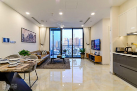 Bán căn hộ 2 phòng ngủ Vinhomes Central Park 90.8m2 view sông, công viên. LH 0901 692 239