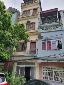 Nhà phố Hạ Đình, Thanh Xuân, tô đỗ cửa, nhà tự xây, 5 phòng ngủ, trước nhà có sân để ô tô