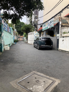 Bán nhà Nguyễn Đình Chính gần UBND quận Phú Nhuận, DT 90m2, chỉ 13.49 tỷ, 3 tầng BTCT, 4PN, 4WC