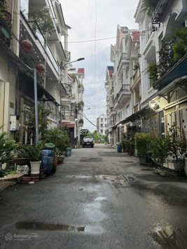 4x13(250m2 sàn) 4 tầng BTCT sân thượng, đường nhựa 7m, giá nhỉnh 4ty