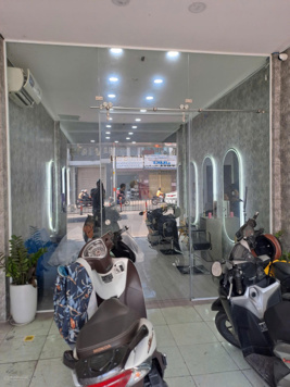 Bán nhà mặt tiền đường Hoàng Văn Thụ, phường 4 ngay sát TOD Tân Bình, nở hậu, 92m2