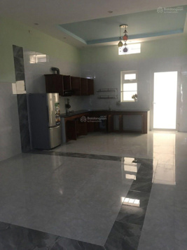 Cho thuê nhà phố The Season Lái Thiêu 1 trệt 2 lầu full nội thất giá rẻ nhất khu vực 15tr/tháng