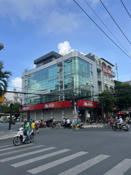 Bán nhà góc 2MT bàu cát 1 - nguyễn hồng đào , 6mx12m , 2 lầu , giá chỉ 15.5 tỷ TL