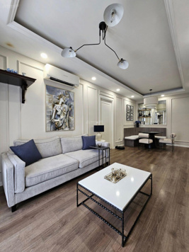 Chính chủ do chuyển công tác cần bán gấp căn hộ 2 ngủ hoa hậu diện tích 81,5m2 thông thuỷ