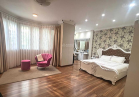 Cho thuê căn góc biệt thự Sài Gòn Pearl gần sông Sài Gòn