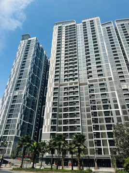 Chính chủ bán shop chân đế Pavilion Vinhomes Ocean Park, DT 65m2, giá 8,6 tỷ, LH 0986 122 991