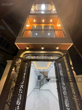 Bán nhà Phố Thạch Bàn, ba bước ra phố, 300m Aeon Long Biên, 45m2 x 5T giá 7 tỷ. Lh 0965 858 116