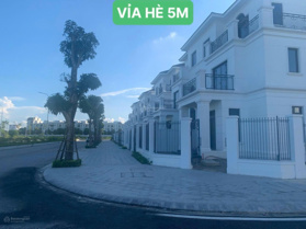 Bán biệt thự hướng Đông Nam duy nhất, diện tích 212.6m2, 3 tầng 367m2 sàn gần Sông Mã, đường 28m