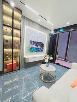 Phố Phúc Tân | 33m2 x 5 tầng | sổ nở hậu - đủ nội thất | 5,9 tỷ