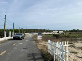 Bán gấp - siêu rẻ! Cách biển chỉ 1km, với 193m2, 100m2 thổ cư, ngang 8m nhựa 6m, siêu rẻ 1.550tỷ