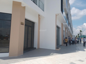 Bán nhà mặt phố tại đường Cao Thắng, giá sốc chỉ 25 tỷ vnd, 186m2, 4pn, 4wc