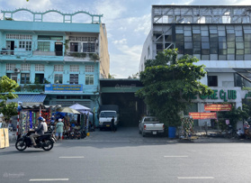 Cho thuê nhà rộng diện tích lớn mặt tiền Hải Thượng Lãn Ông, Quận 5: 6.88mx53.77m sát chợ Kim Biên