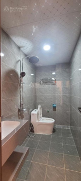 Bán nhà phố Ngô Quyền Hà Đông sổ 30m2, 5 tầng mới koong chưa ở, chỉ trên 7 tỷ về ở luôn