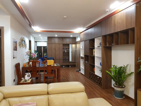 Cho thuê căn góc 103m2, hướng mát, view thoáng, 3 PN, 2VS. Nội thất đầy đủ