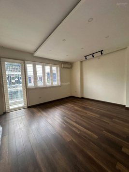 Cho thuê nhà riêng Vạn Phúc, diện tích 80 m2 x 5 tầng, có thang máy, nhà đẹp như ảnh