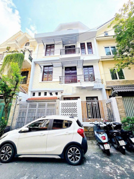 Cho thuê nhà đường Nguyễn Trọng Tuyển Phường 10, quận Phú Nhuận