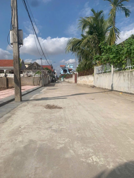 Chỉ 50m ra khu CN VSIP, sân golf và khu nghỉ dưỡng, sổ đỏ 90m2 full thổ cư chỉ 1.1 tỷ, còn 3 lô