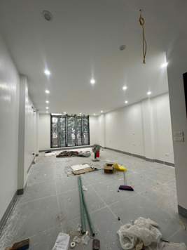 Cho thuê văn phòng Văn Phú, diện tích 50 m2/tầng, sàn thông, xây mới đẹp giá rẻ