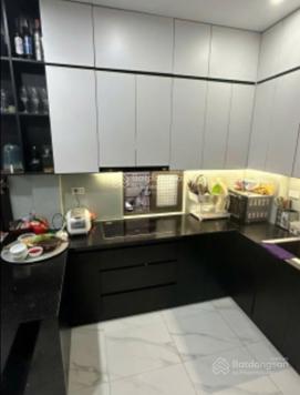 Nhà Thạch Bàn 31m2 5T 4.8 tỷ, lô góc, mặt tiền rộng, ở ngay