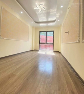Nhà mới đón tết chưa đến 3 tỷ ô tô đỗ cửa khu vực Yên Nghĩa, Đồng Mai, Biên Giang diện tích từ 40m2