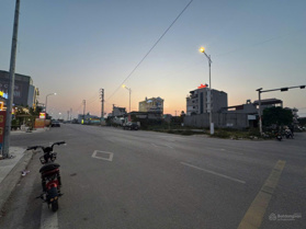 Độc quyền siêu phẩm cặp lô góc 240m2 ngay ngã tư Nông Lâm - Bích Động, thị xã Việt Yên, Bắc Giang