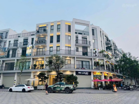 Chính chủ cần cho thuê căn shophouse làm văn phòng tầng 1 giá 12tr, cả nhà giá 30tr, có điều hòa