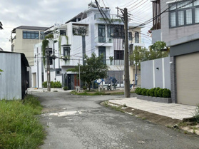 CHỦ GỞI BÁN NHÀ 1TRỆT 1LẦU RỘNG 129M2 ĐƯỜNG TRƯỚC NHÀ 10M THÔNG. THUỘC TĐC BỬU HÒA. GIÁ CHỈ 3,4 TỶ