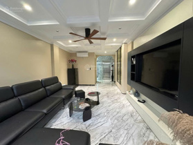 Vip phố Hoàng Hoa Thám, thang máy, ngõ rộng, nhà đẹp 2 thoáng, ô tô đỗ cửa, DT 37m2 6 tầng