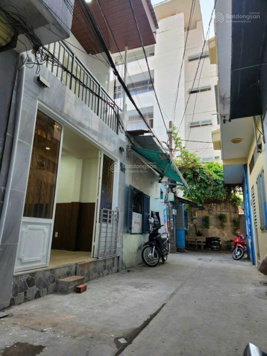 HÀNG HIẾM - LÊ THÚC HOẠCH - HXH 5m - Sát AEON - 2 tầng - 2PN - 35m2 - Sổ Vuông - Nhỉnh 3 tỷ